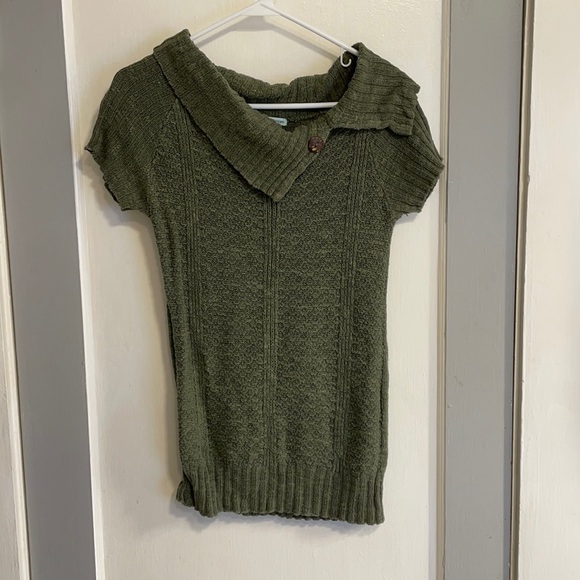 Maurices Sweaters - Short sleeve sweater